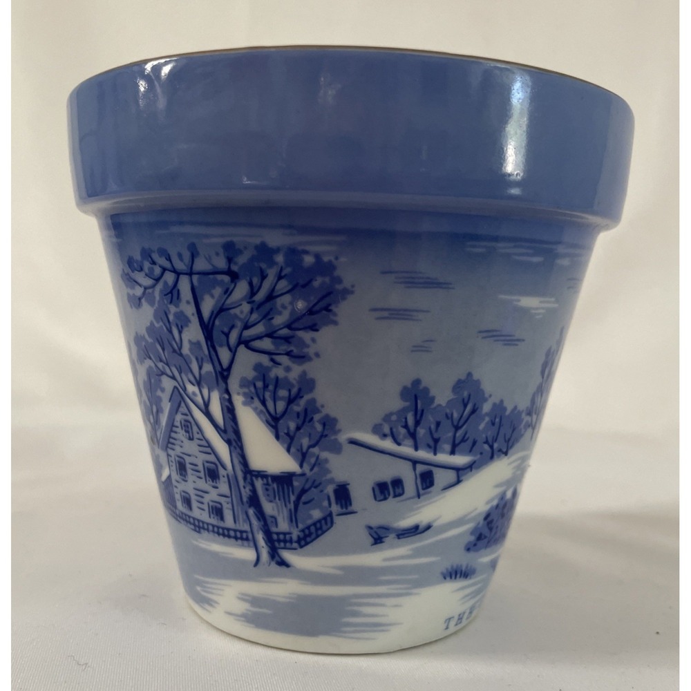 Vtg Currier andIves The Old Homestead in Winter Blue White Flower Pot Country - Picture 3 of 8
